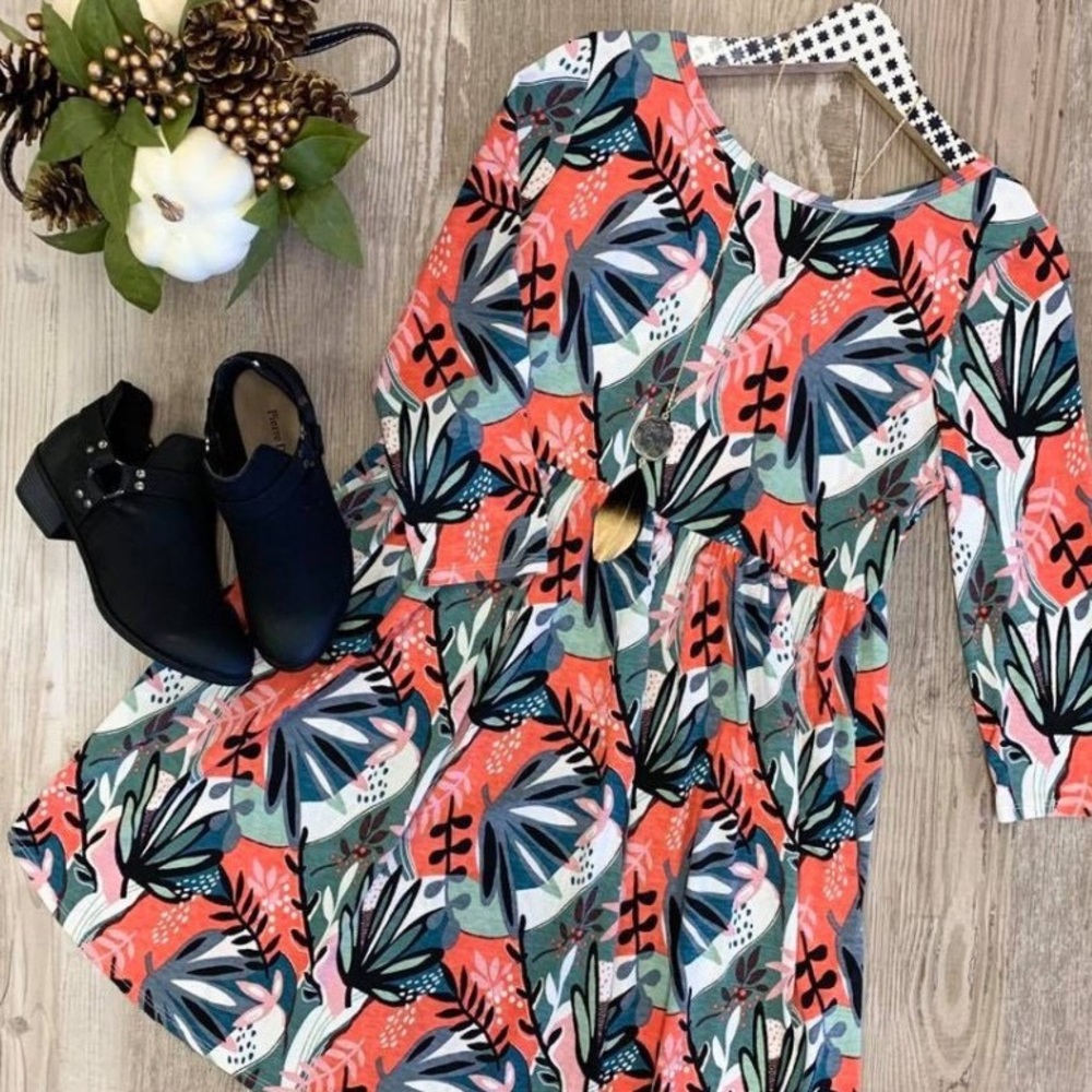 Printed 3/4 Length Sleeve Dress NWOT
